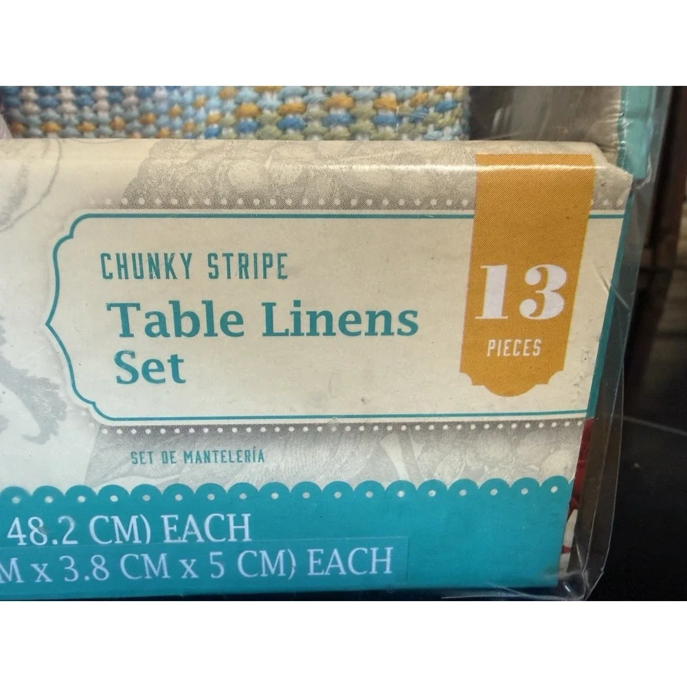 Pioneer Woman Chunky Stripe 13 Piece Table Linens
